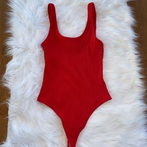 Aritiza GORGEOUS bodysuit